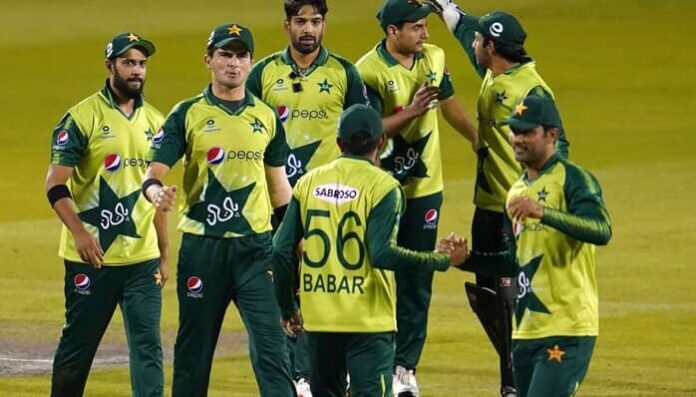 New Zealand warned Pakistan Cricket Team not to brake covid protocol corona positive latest sports news in hindi