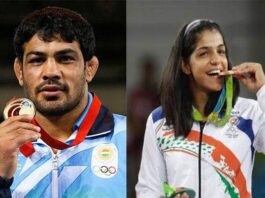 Wrestler Sushil KUmar Sakshi Malik out of WFI annual Contract Latest Sports News in Hindi