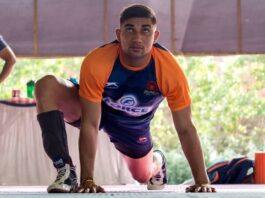 Pro-Kabaddi 2021 Puneri Paltan Team Bids 61 Lakhs For international Player Nitin Tomar sports breaking news today