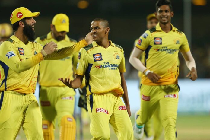 IPL 2023 Maxwell and Du Plessis's innings did not work, Chennai Super Kings beat Bangalore by 8 runs latest sports news in hindi