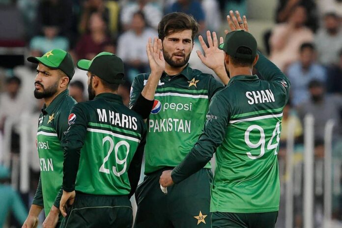 ICC Rankings Pakistan become number 1 odi team after defeating new zealand in 4th odi, leaving india and Australia behind