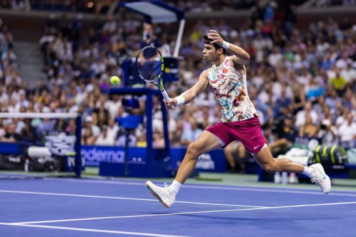 US Open 2023 carlos alcaraz beat alexander zverev by 6-3, 6-2, 6-4 to storm into semifinals