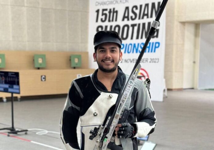 Asian Shooting Championship Indian shooter aishwary pratap singh tomar wins Gold in Men's 50m Rifle 3P