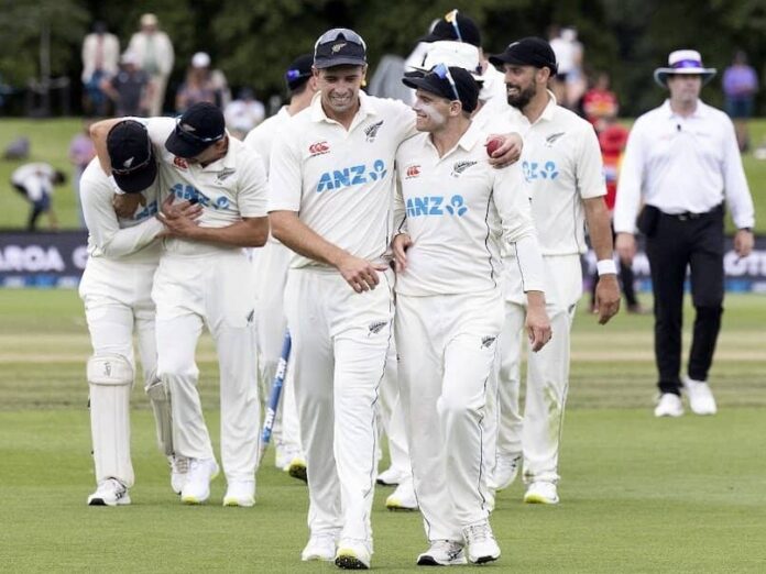 NZ vs SA 2nd test, south Africa all out for 242 in first innings, william o'rourke is on complicated hat trick on his debut match