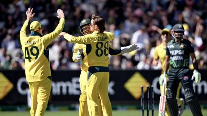 AUS vs PAK australia Won 1st ODI by 2 Wickets, pat cummins, babar azam